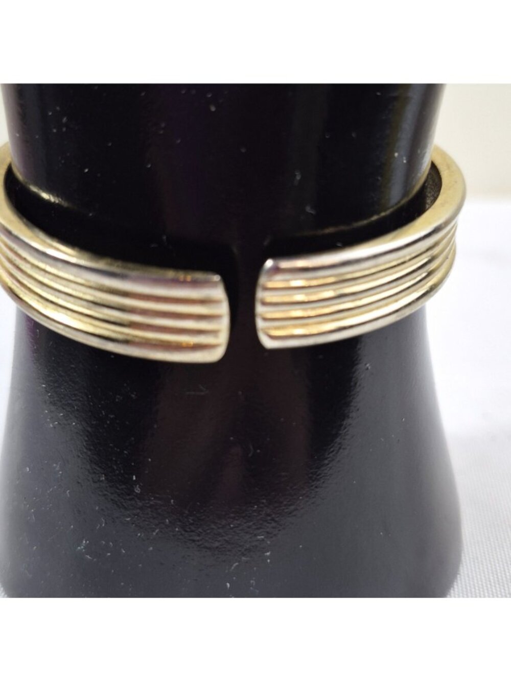 Vintage Movado Museum Style Bangle Bracelet Watch Gold Tone Singapore Movement - Picture 3 of 4